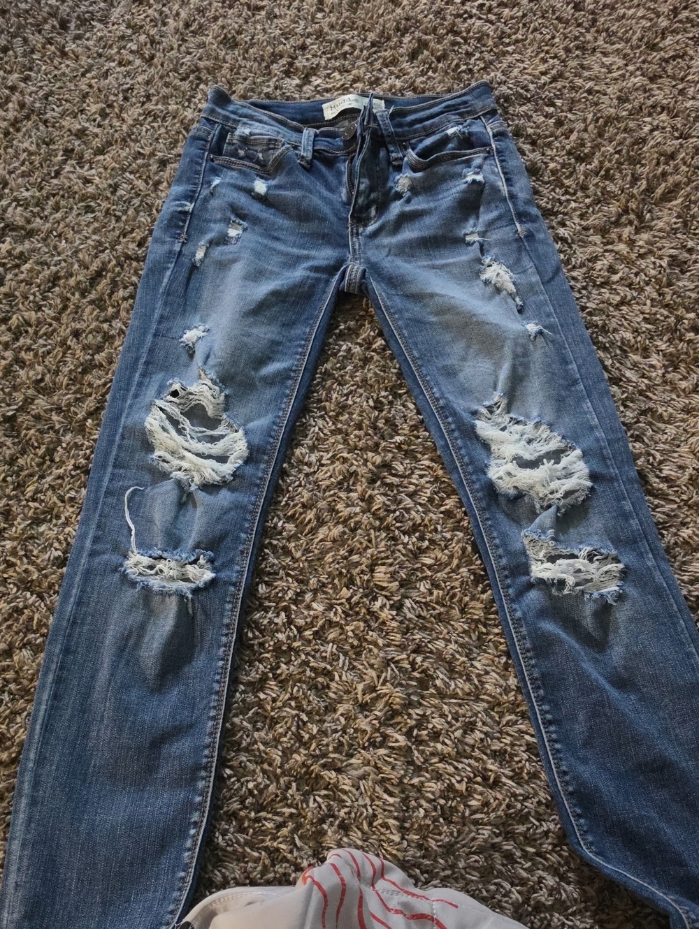 Mudd Women’s Distressed Dark Blue Skinny Jeans